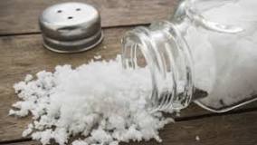 هل يبطل الملح السحر في المنزل؟